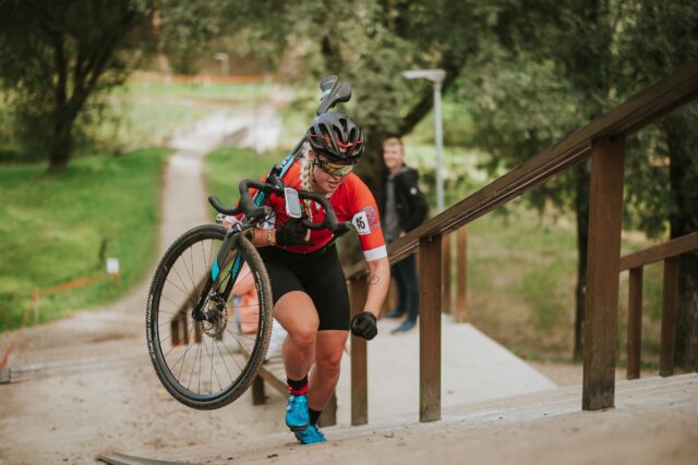 Cyclocrossi karikasari stardib sel pühapäeval avaetapiga Viljandis!